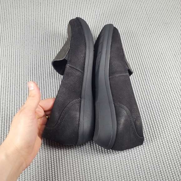 Clarks black loafers - Picture 4 of 12